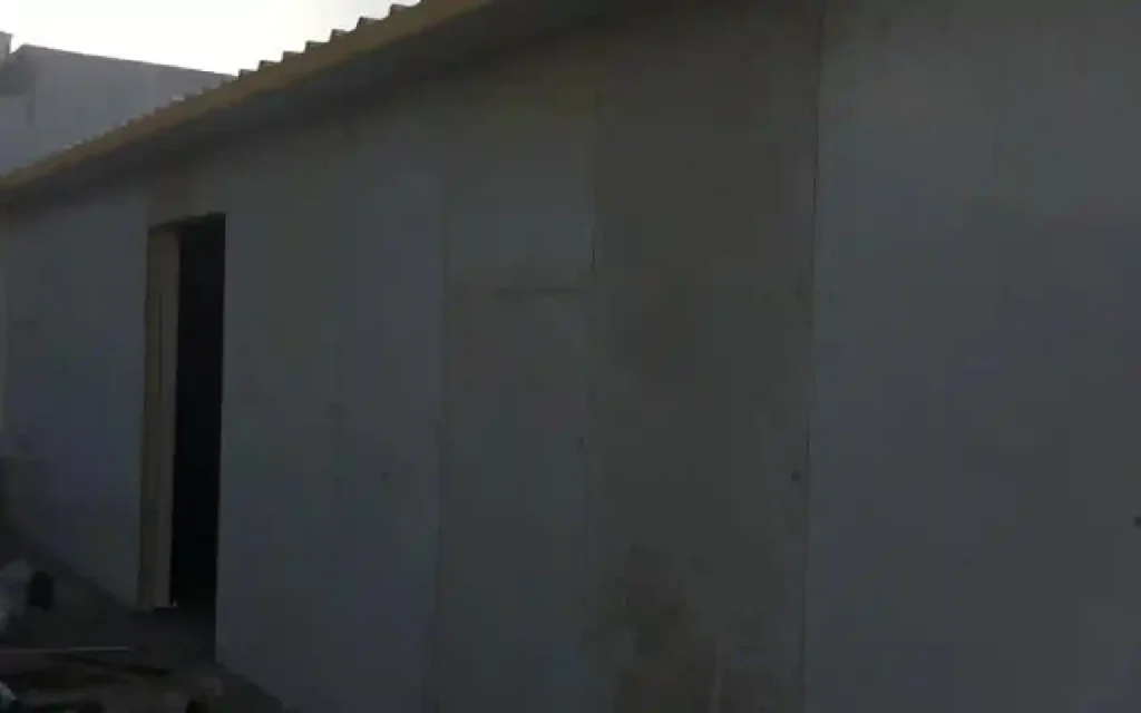 غرف وملاحق ساندوتش بانل
