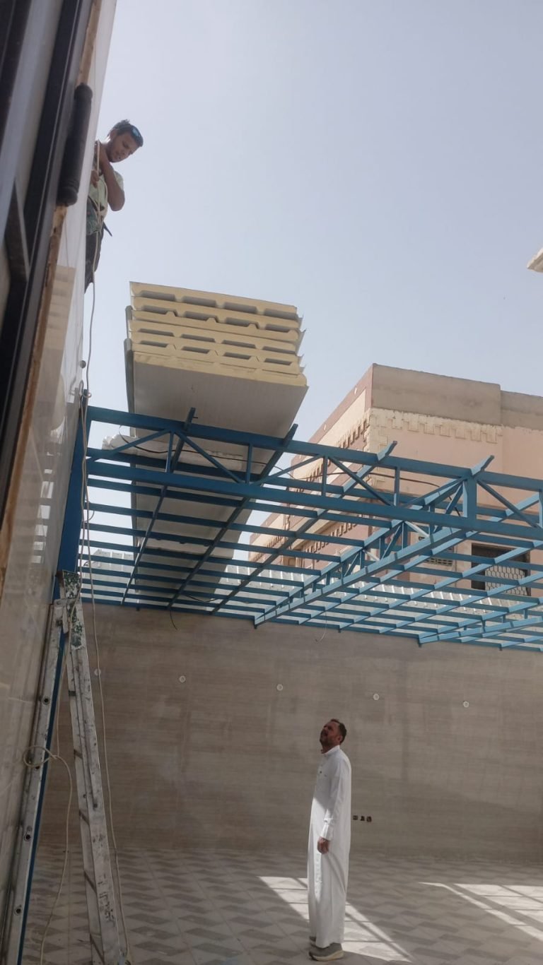 توريد وتركيب ساندوتش بانل